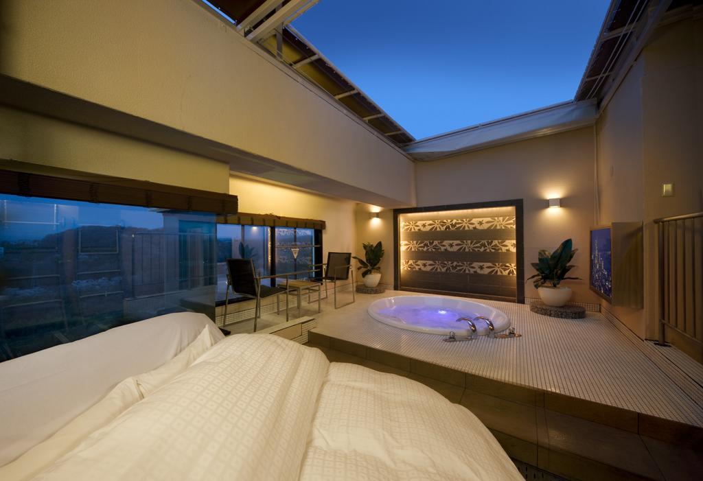 Hotel & Spa Island (Adults Only) Toyota  Chambre photo
