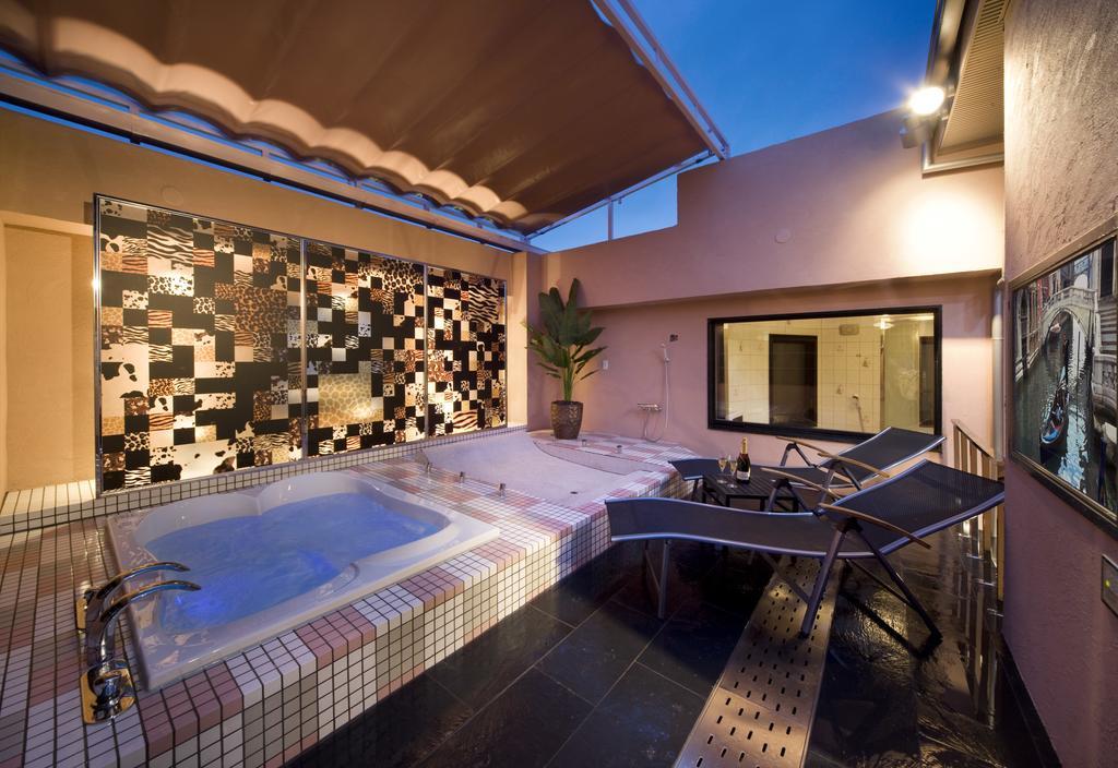 Hotel & Spa Island (Adults Only) Toyota  Chambre photo